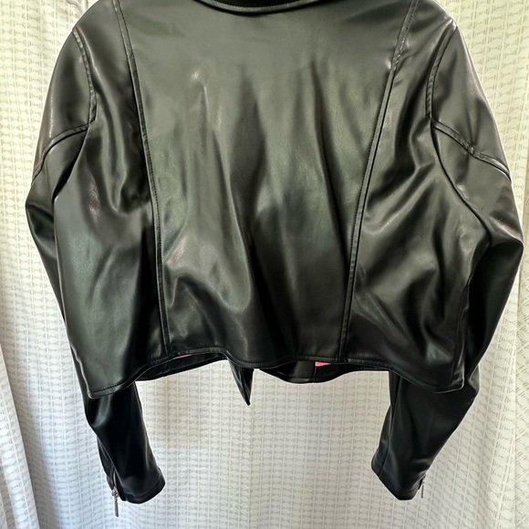 Betsey Johnson by Torrid crop moto jacket. Size 2 (18/20) - Picture 3 of 5